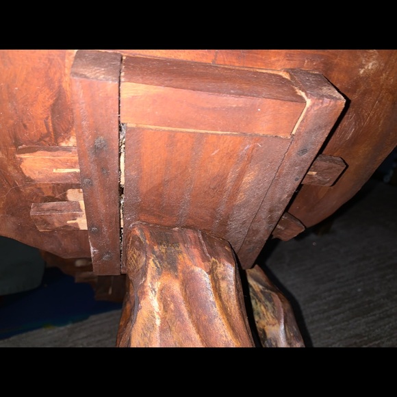 Beautiful custom3 level side table hand carved Burch wood stump. 80 years old. - Picture 3 of 14